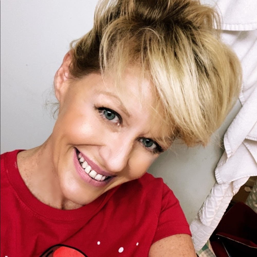 Meet your Posher, Christina